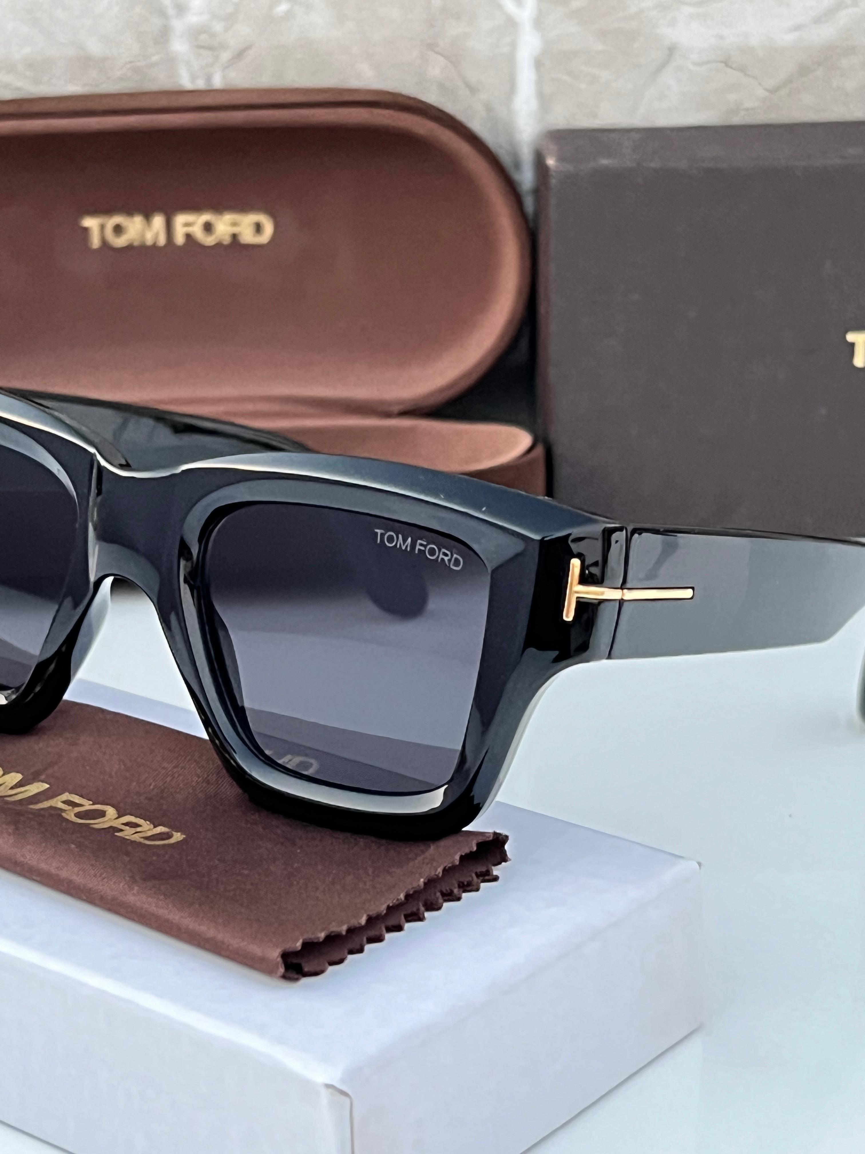 Tom_ford cm *