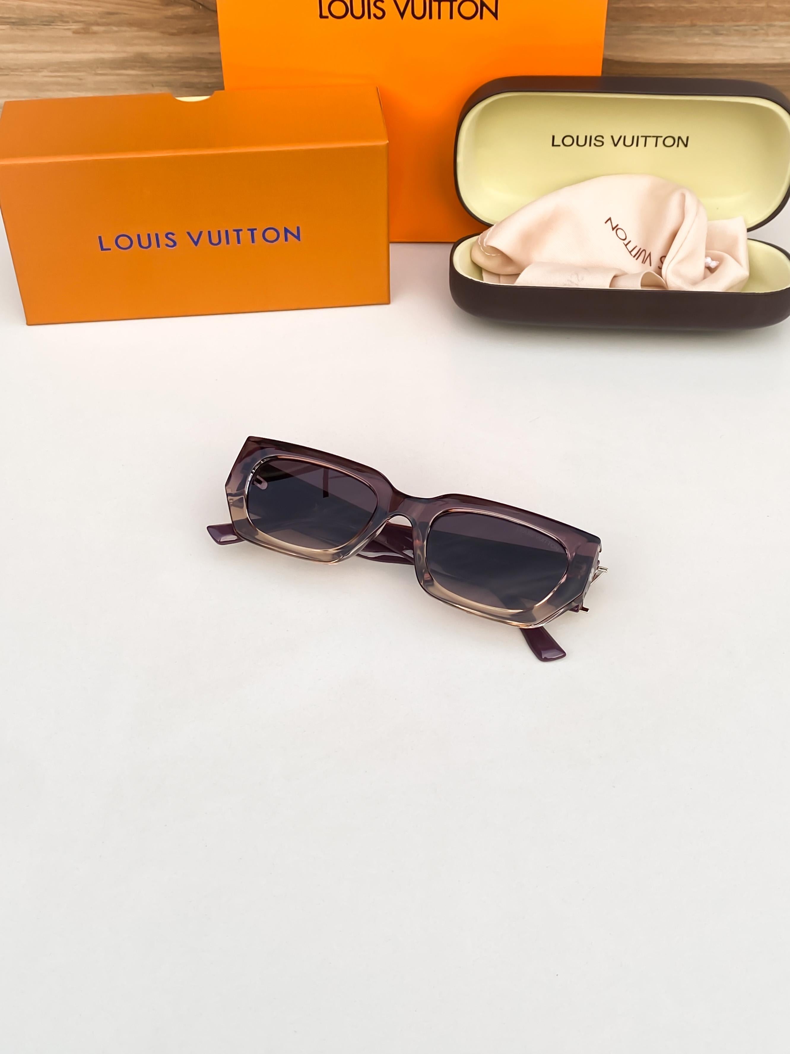 Lo_ uis _vui_ton brown 2324