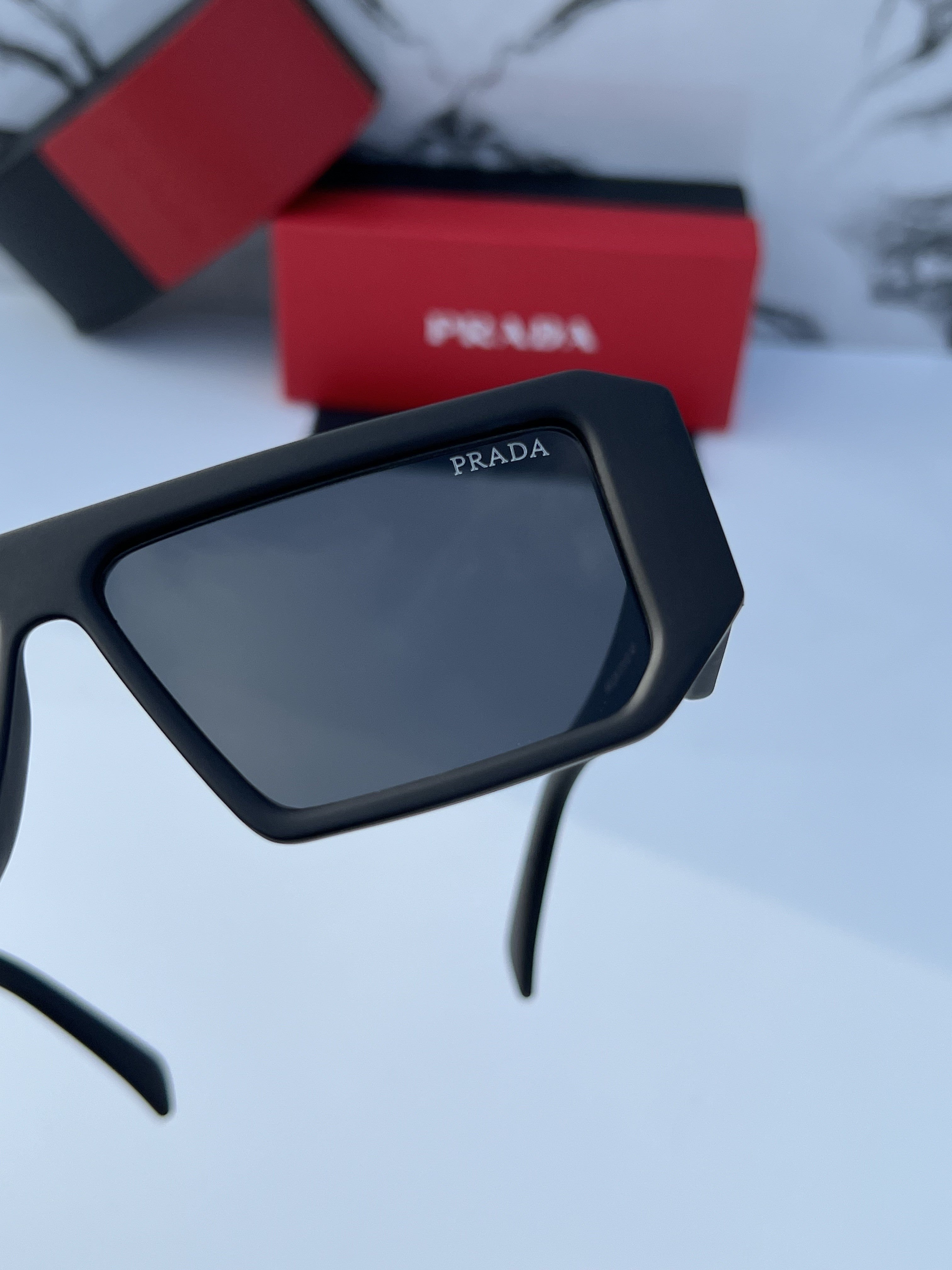 PR_ADA 82 Matt black *