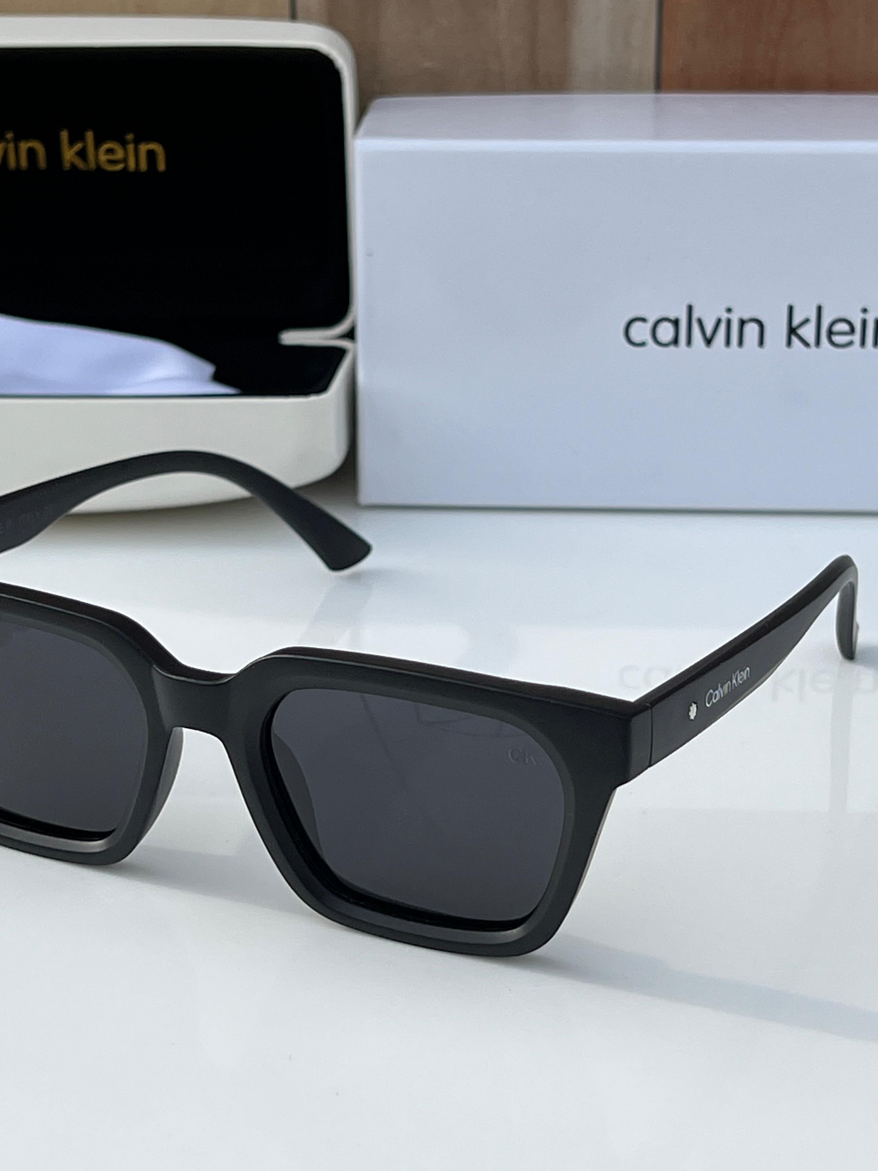 Cal  Y07 black