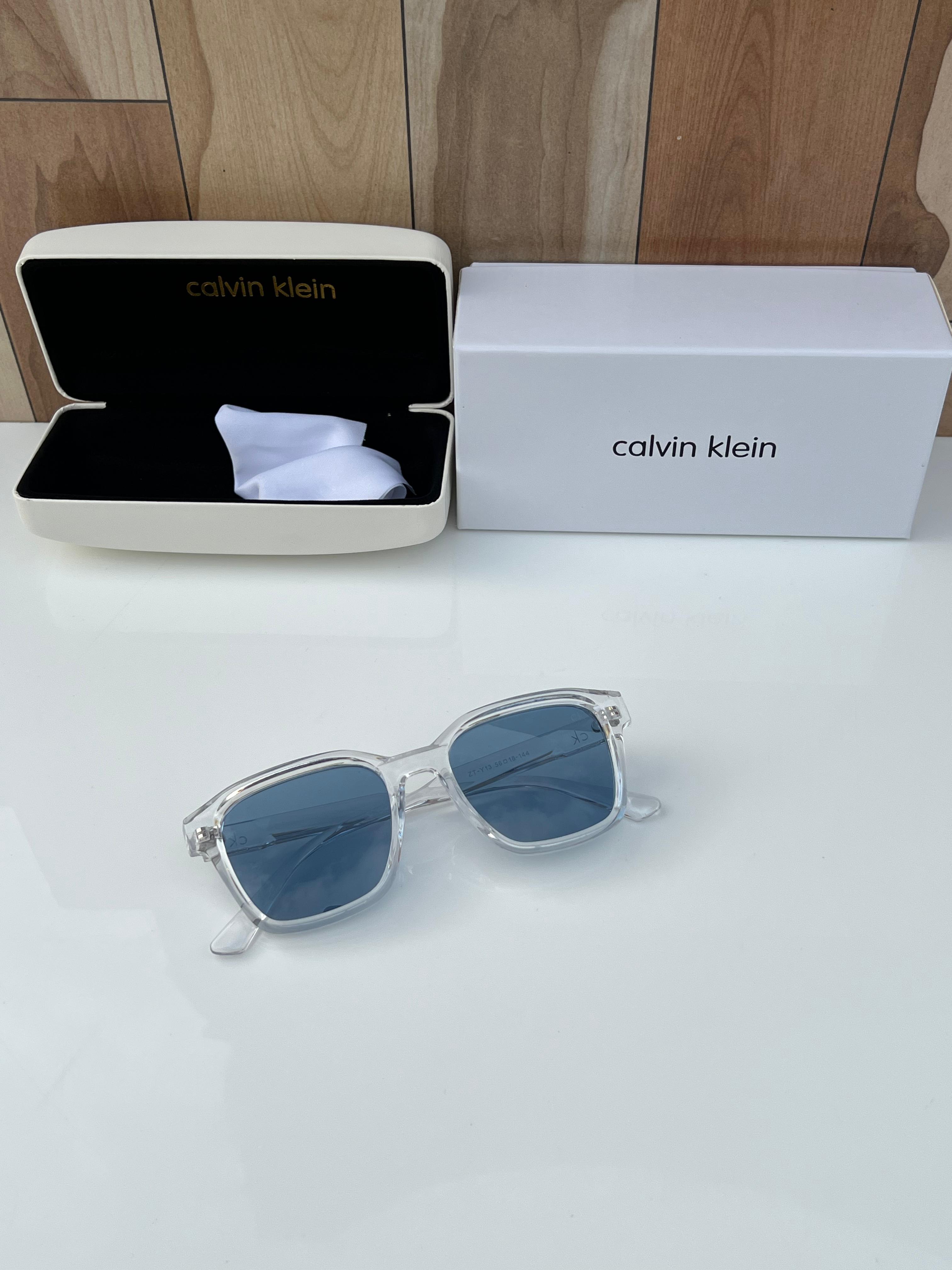 Cal  Y13 transparent blue A