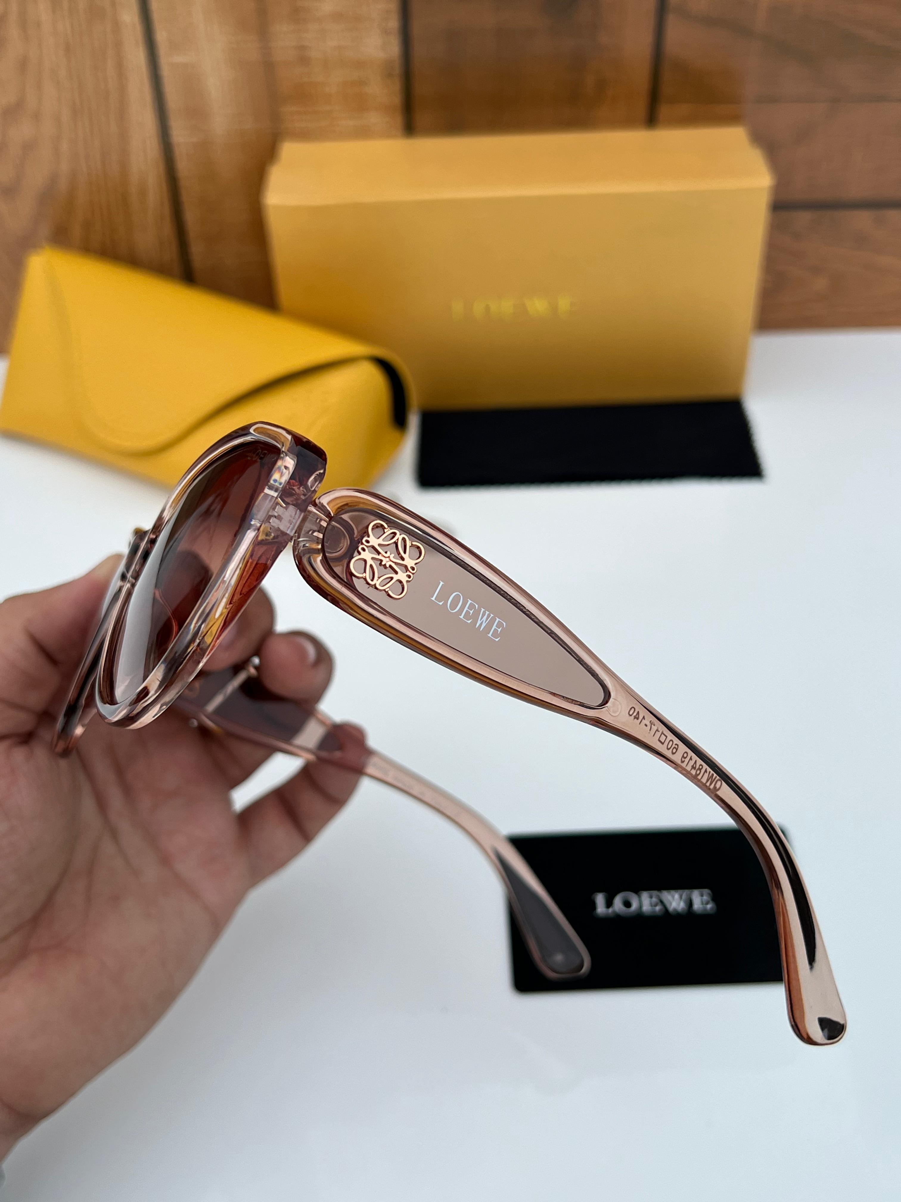 LoW 8419 peach brown A