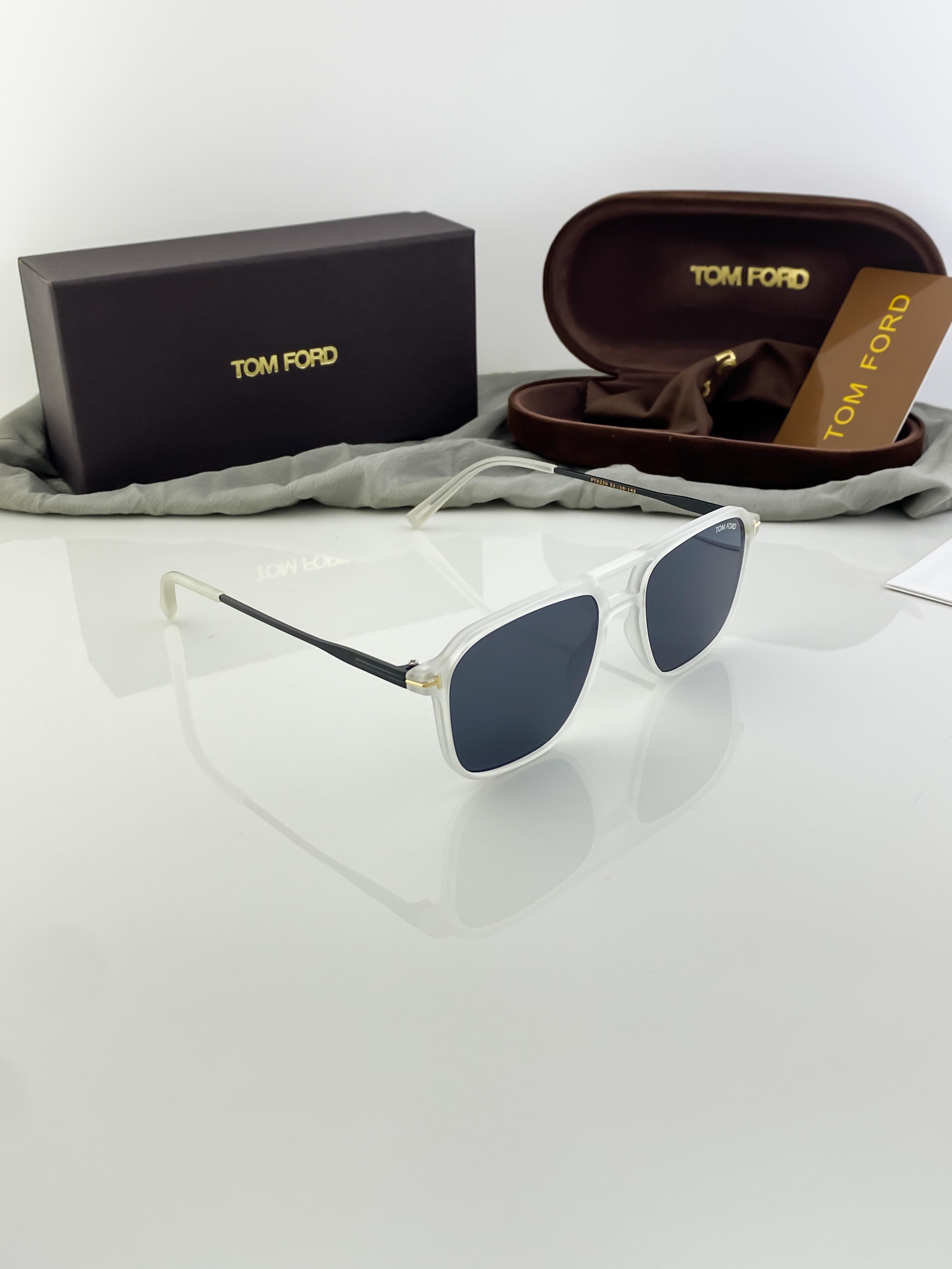 FORD ICE BLACK 0230 B