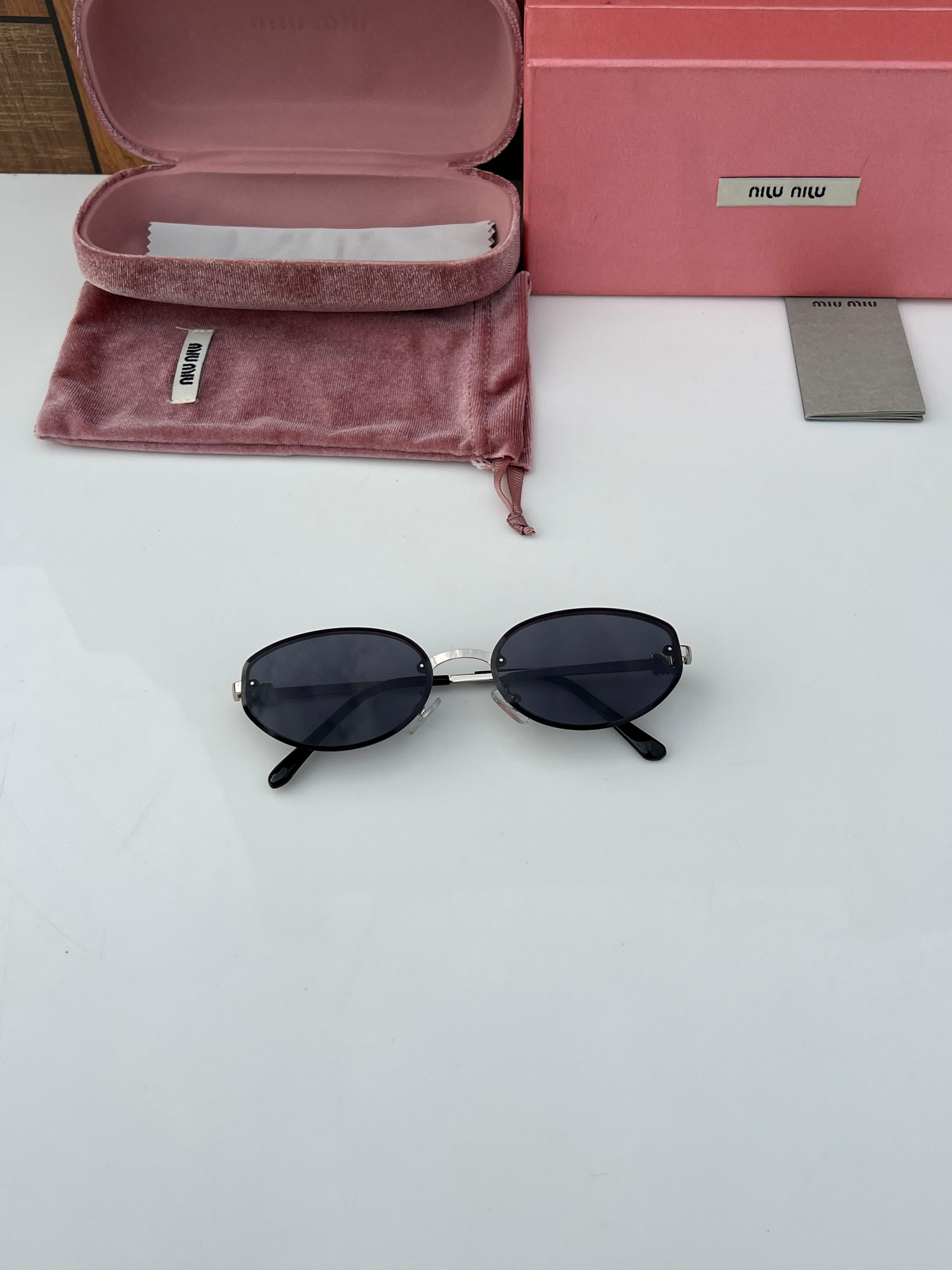 Mi 4128 silver black