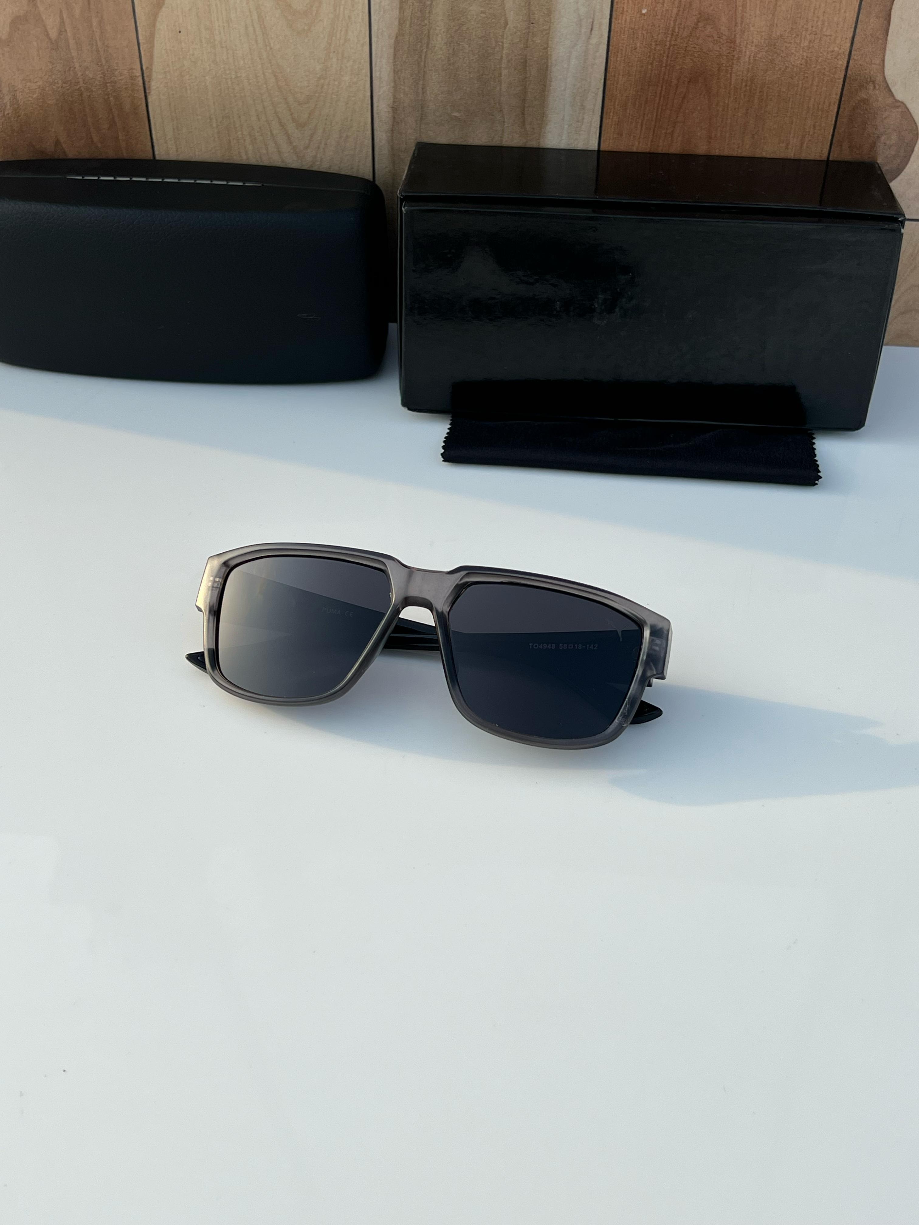 Pu_ma 4948 grey black A