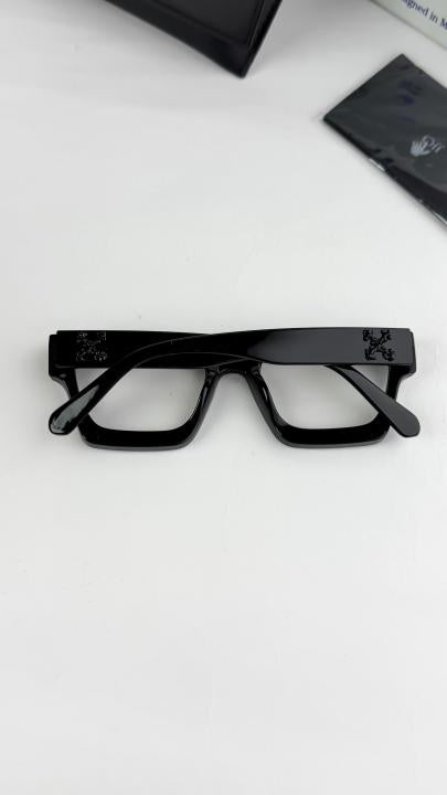 Off White Premium Exclusive Frame.