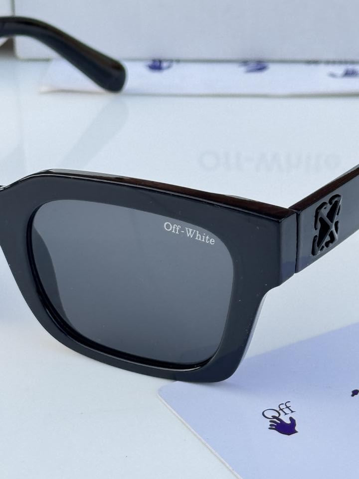 ALLU ARJUN OFF WHITE BLACK SUNGLASS