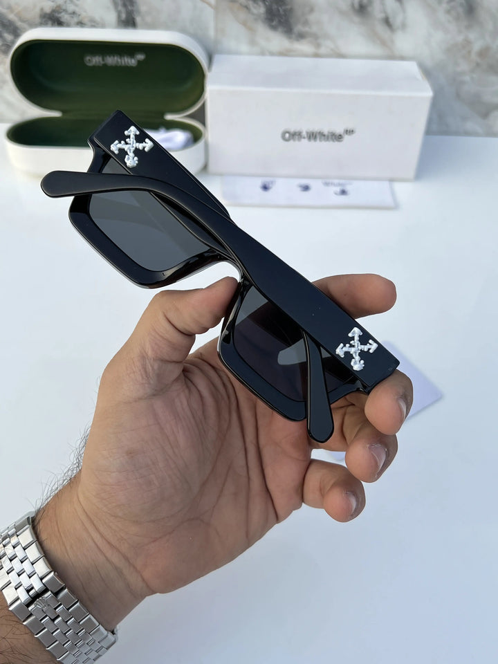 ALLU ARJUN OFF WHITE PREMIUM GLOSSY BLACK SUNGLASS