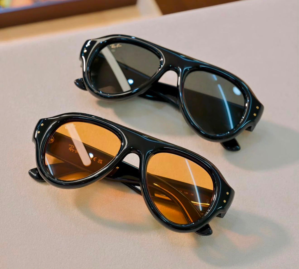 RB Puffer Aviator Black Yellow