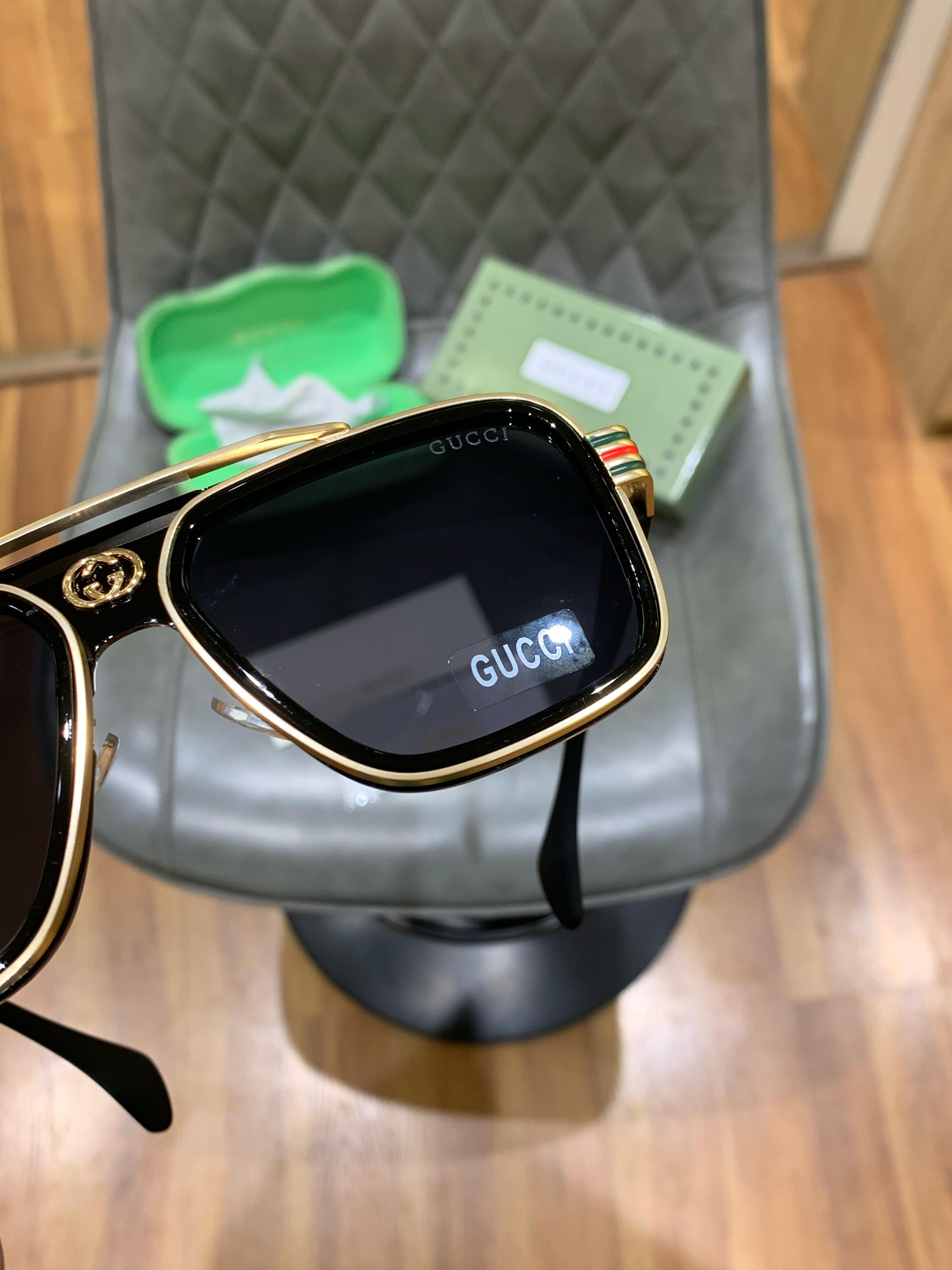 Gucci 1295 Gold Black