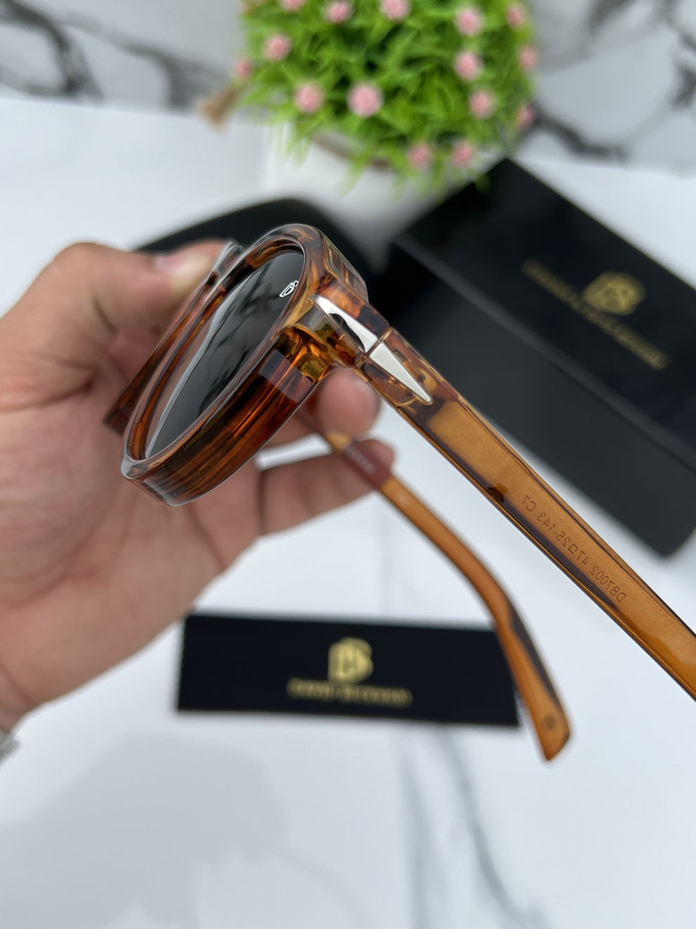 Daviid Beckhamm Round Brown/Green