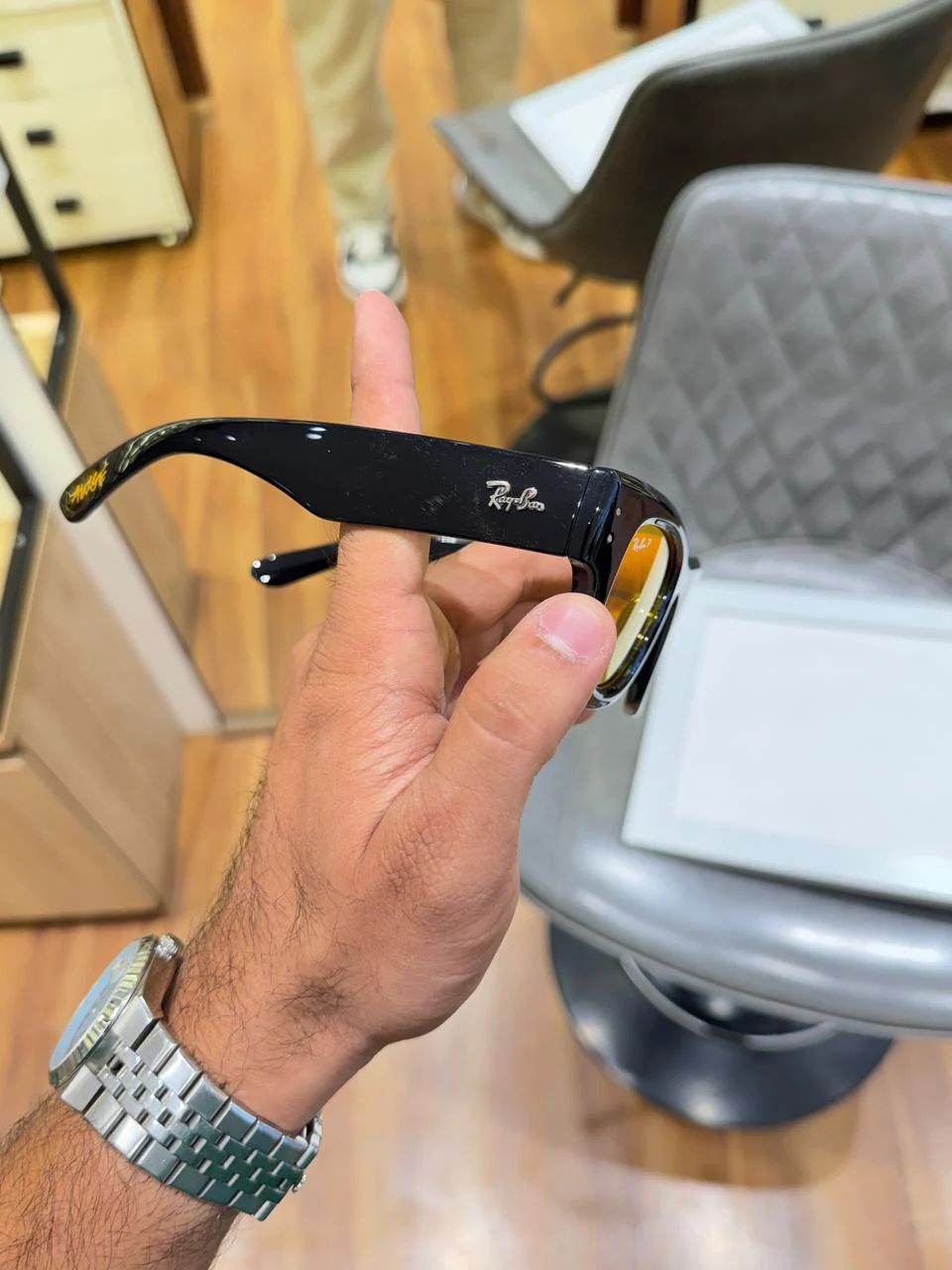 RB 4940 Mega Wayfarer Black Yellow.