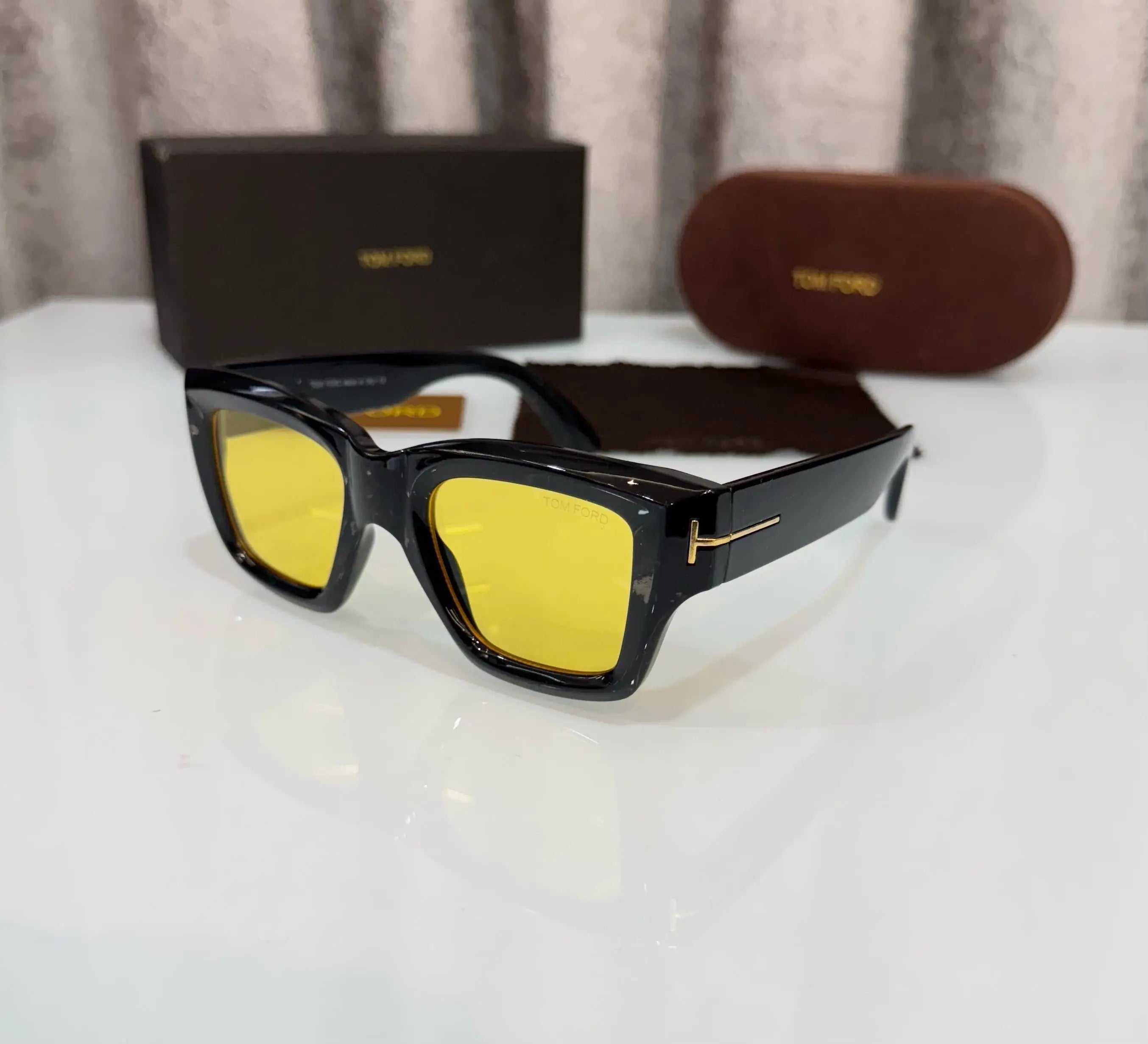 TOMFORD 184 BLACK/YELLOW SUNGLASS