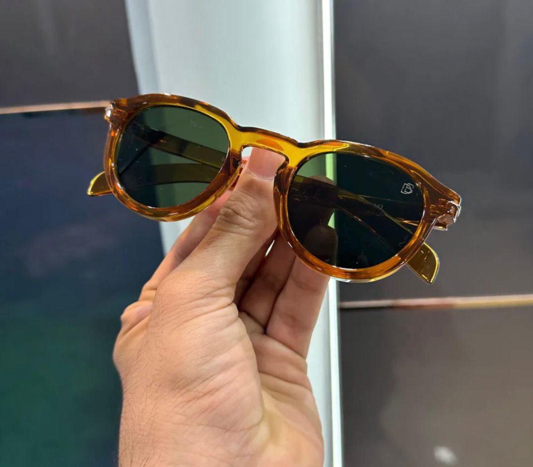 DAVID BECKHAM BROWN/GREEN ROUND SUNGLASS