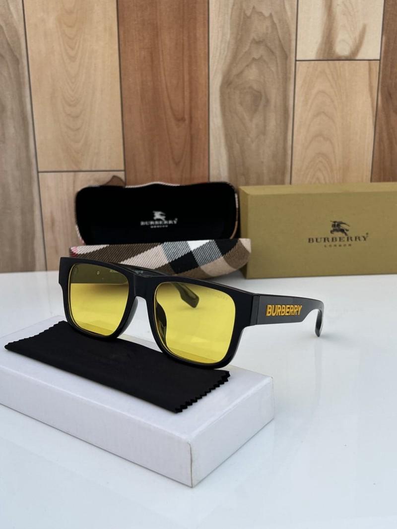 Burrberry 4458 Black Yellow