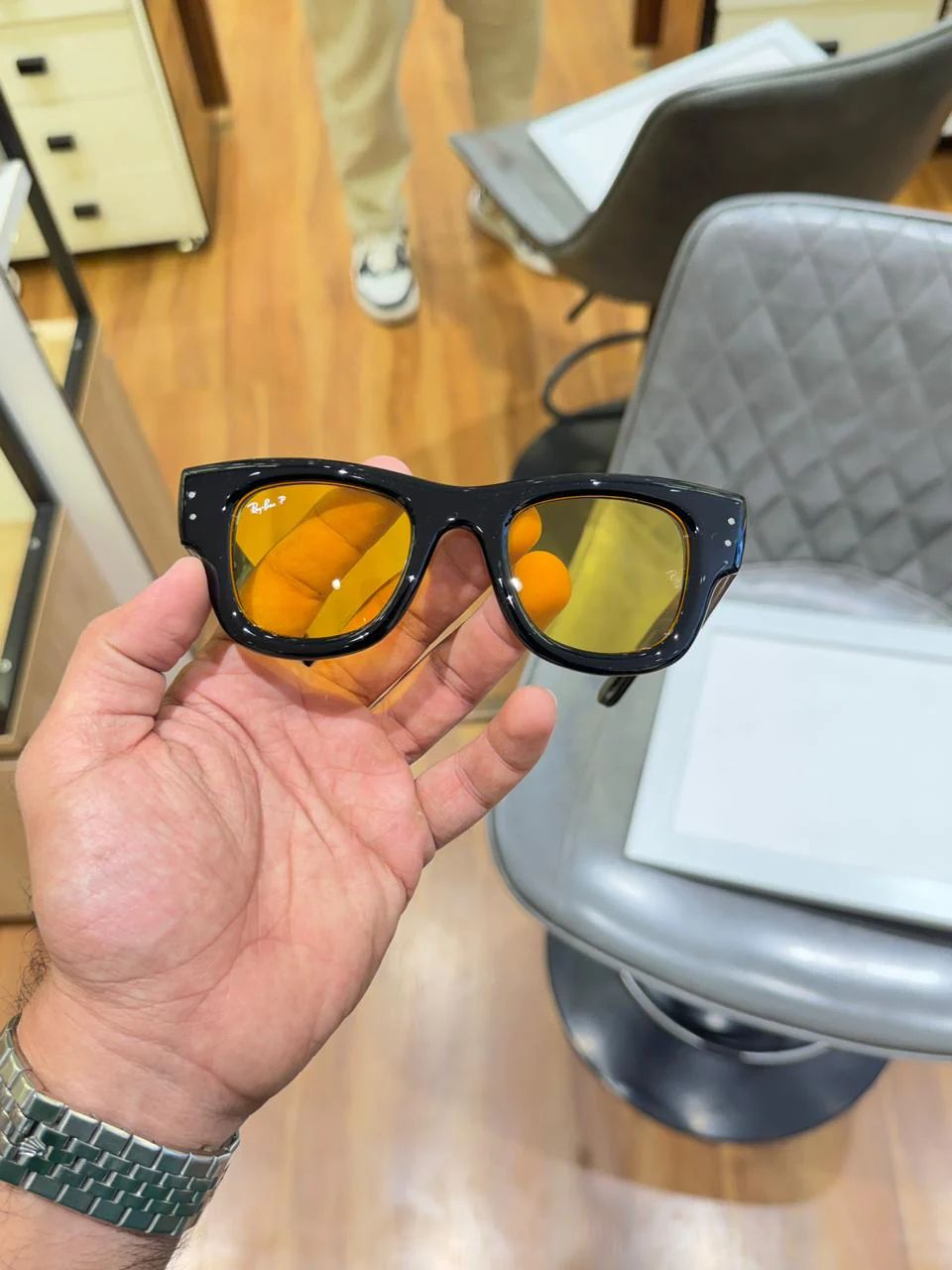RB 4940 Mega Wayfarer Black Yellow.