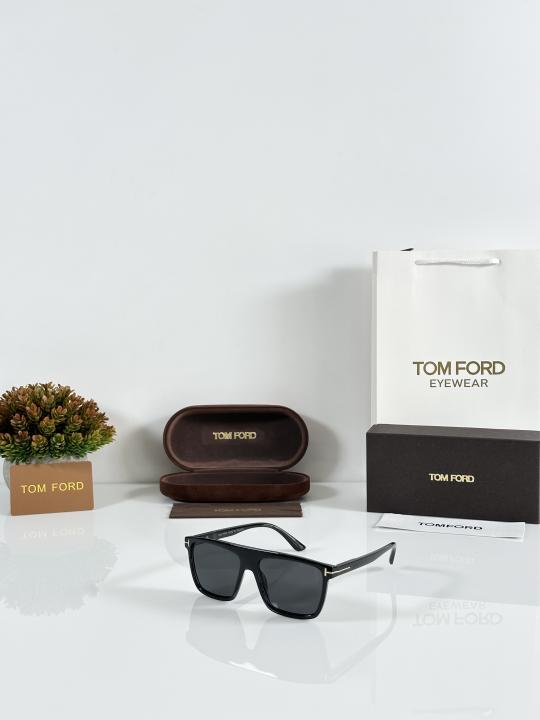 TOMFORD 1145 Black Sunglass