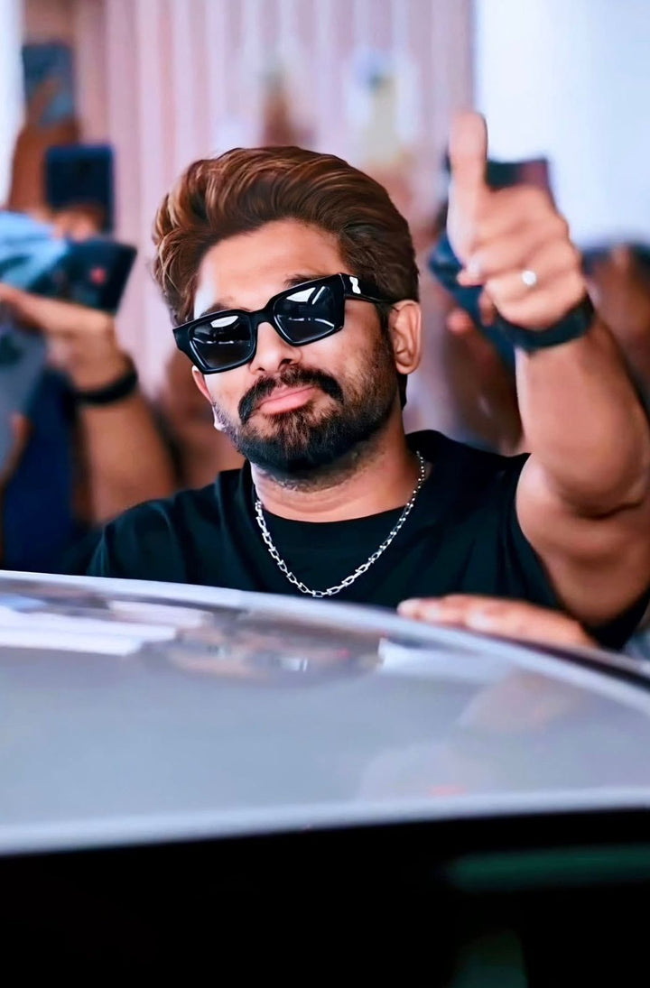 ALLU ARJUN OFF WHITE PREMIUM GLOSSY BLACK SUNGLASS
