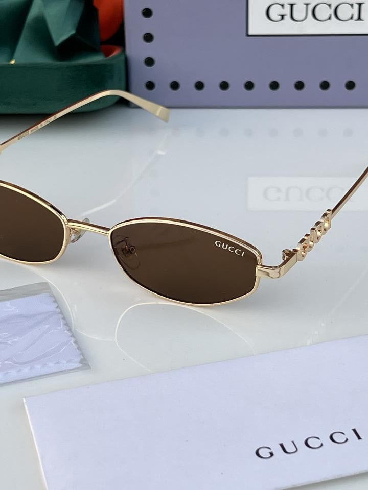 GC 32827 Gold Brown Unisex Model