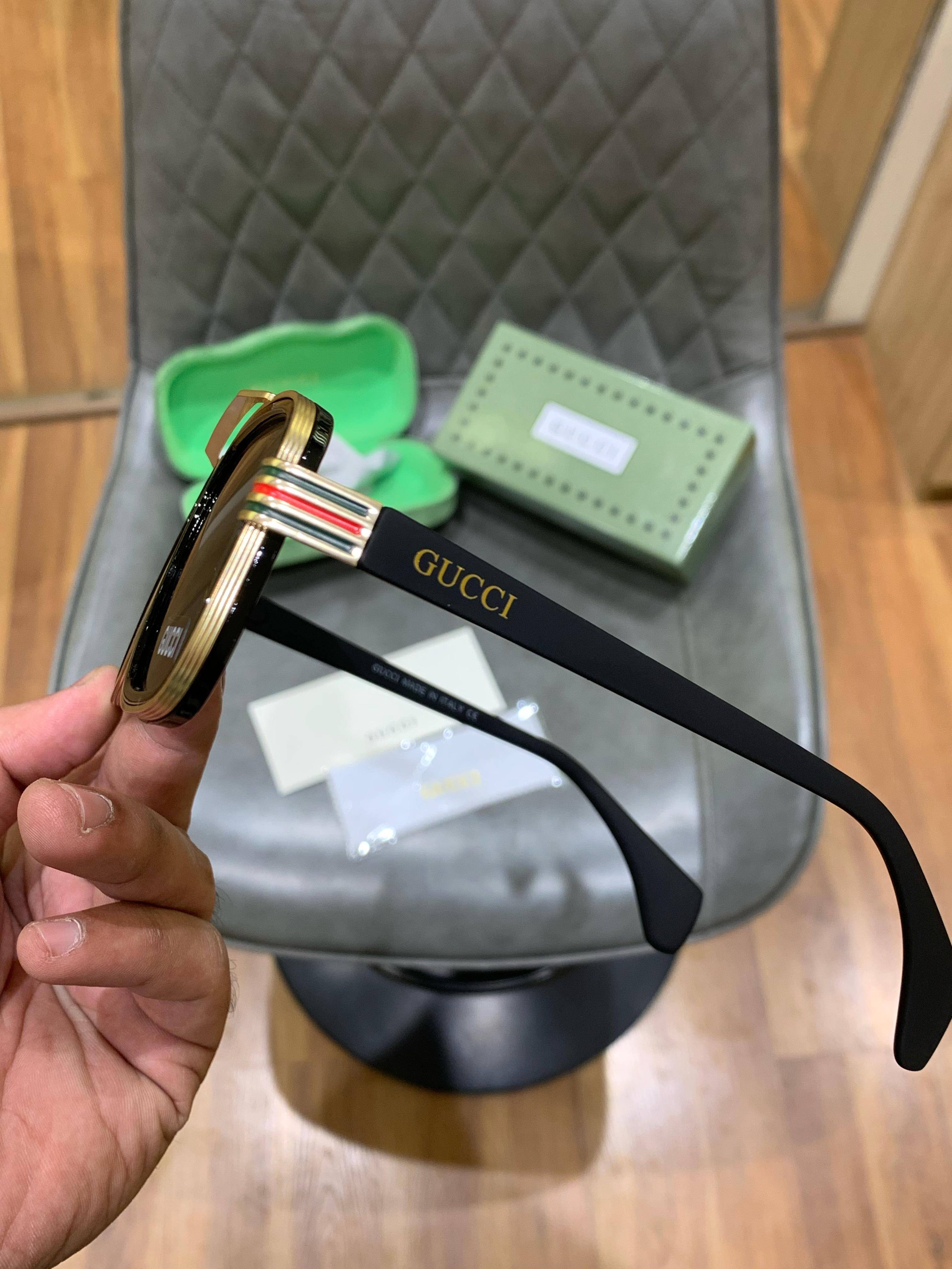 Gucci 1295 Gold Black