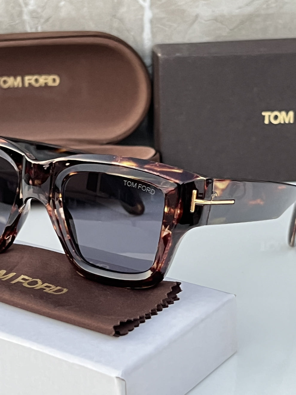 Tomforrd 4184 Tiger Black