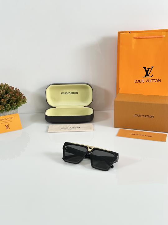 Louis Vuitton 1502 Gold Black